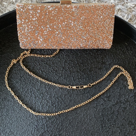 Purse. Never used. Gold and silver. Smoke free home. Can be used as clutch. - Picture 4 of 5